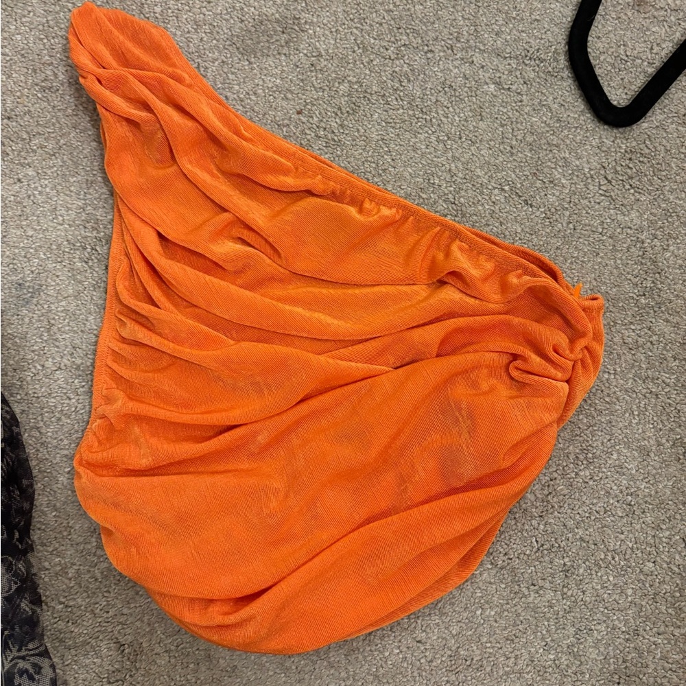 Lioness one shoulder top orange